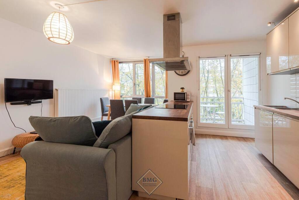 Appartement Proche De Disneyland Bmyguest トルシー エクステリア 写真